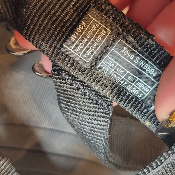 Teva men's size 13 black velcro strap sandals. - Picture 6 of 16